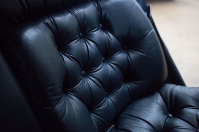 1990 Blue Chrysler New Yorker Sedan