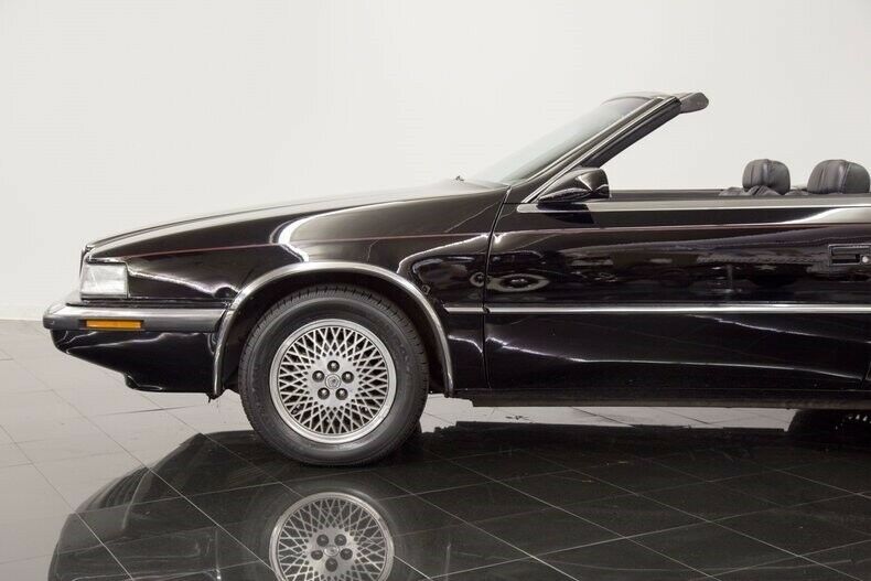 1990 Black Chrysler TC by Maserati --