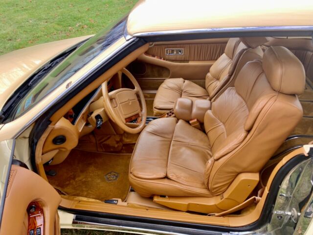 1990 Light Yellow / Crystal Coat Chrysler Levante Convertible