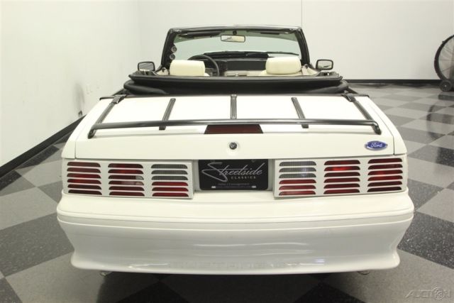 1990 White Ford Mustang