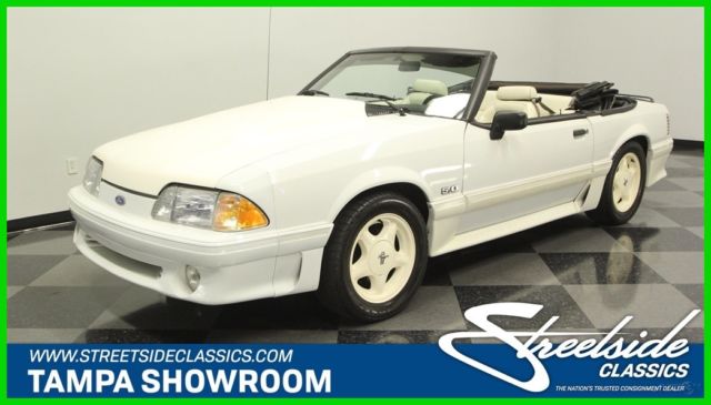 1990 White Ford Mustang