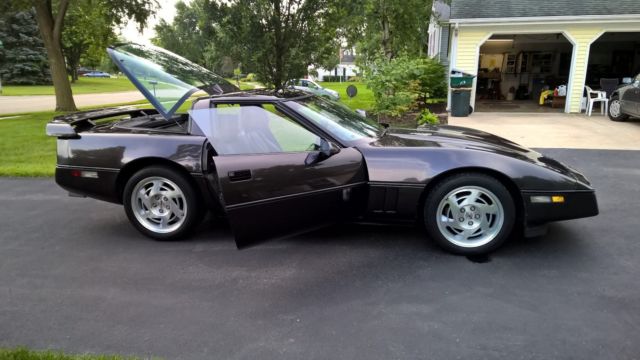 1990 Gray Chevrolet Corvette Coupe