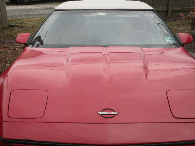 1990 Red  Chevrolet Corvette Convertible