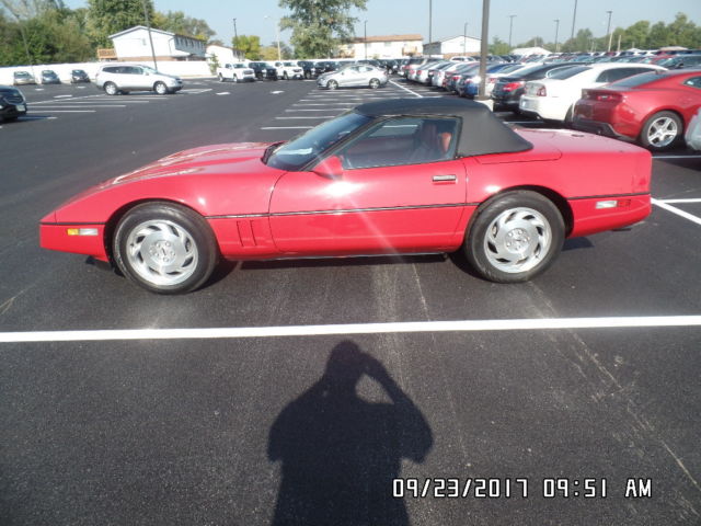 1990 Red Chevrolet Corvette Convertible