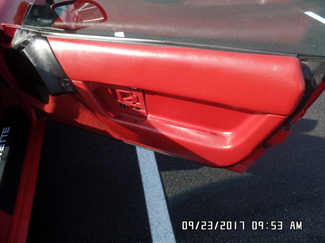 1990 Red Chevrolet Corvette Convertible