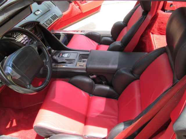 1990 Red Chevrolet Corvette Coupe