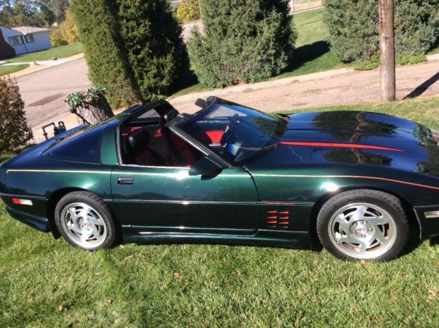 1990 Green Chevrolet Corvette Coupe