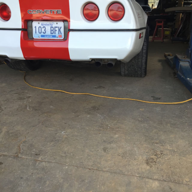1990 White Chevrolet Corvette Coupe