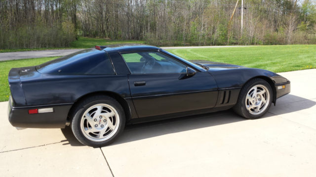 1990 Black Chevrolet Corvette Coupe