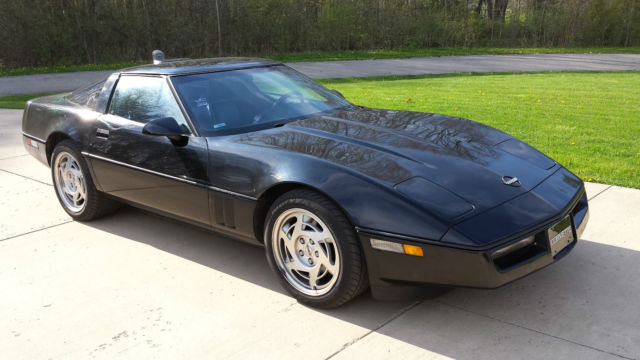 1990 Black Chevrolet Corvette Coupe