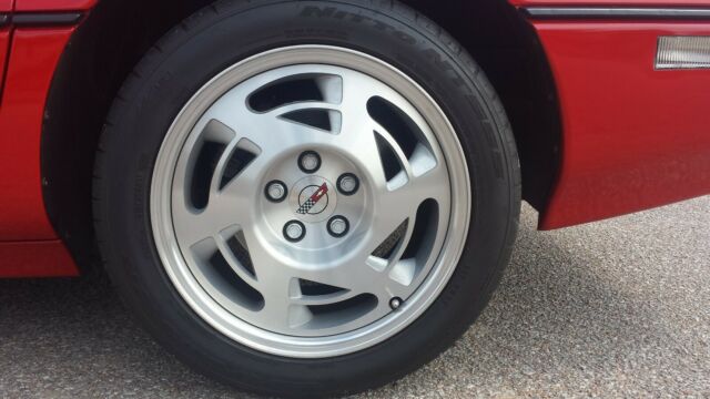 1990 Red Chevrolet Corvette Coupe