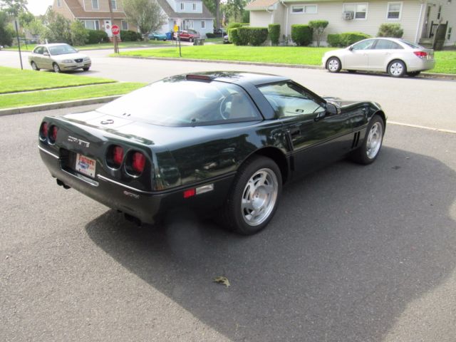 1990 Green Chevrolet Corvette Coupe