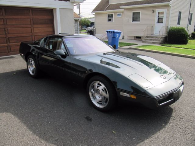 1990 Green Chevrolet Corvette Coupe