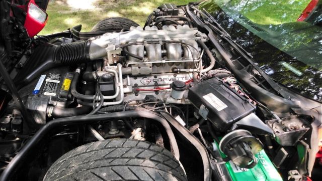 1990 Red Chevrolet Corvette Coupe