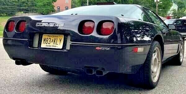 1990 black Chevrolet Corvette Coupe