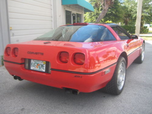 1990 Red Chevrolet Corvette Hatchback