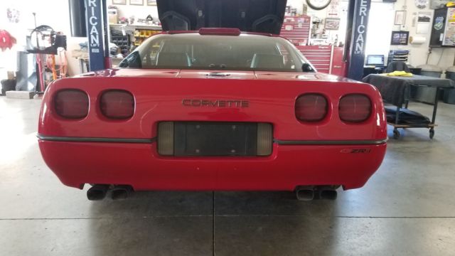 1990 Red Chevrolet Corvette Coupe