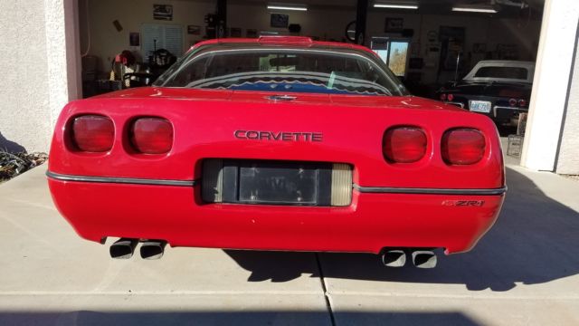 1990 Red Chevrolet Corvette Coupe