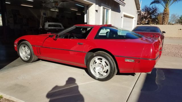 1990 Red Chevrolet Corvette Coupe