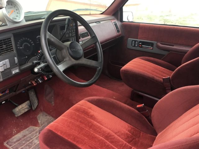 1990 Black Chevrolet C/K Pickup 1500 Standard Cab Pickup