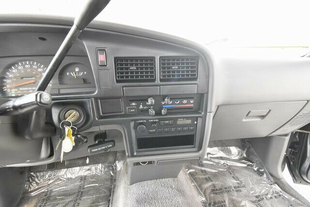 1990 Gray Toyota Pickup Pickup Truck
