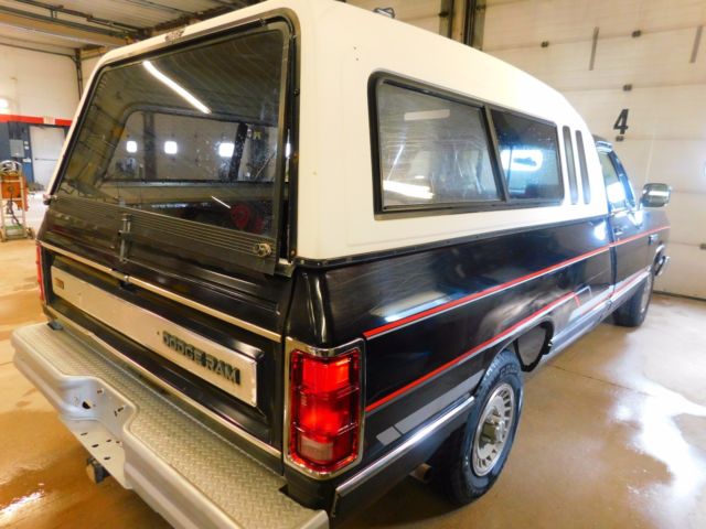 1990 Black Dodge Other Pickups