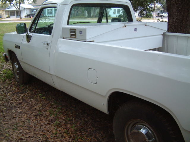 1990 White Dodge 250 Truck Standard Cab Pickup