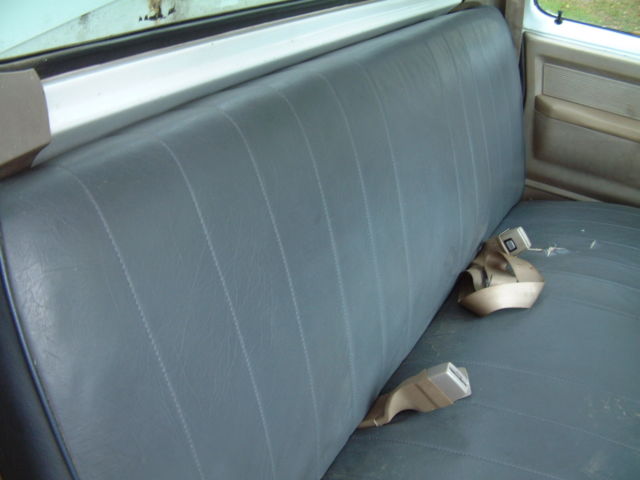 1990 White Dodge 250 Truck Standard Cab Pickup