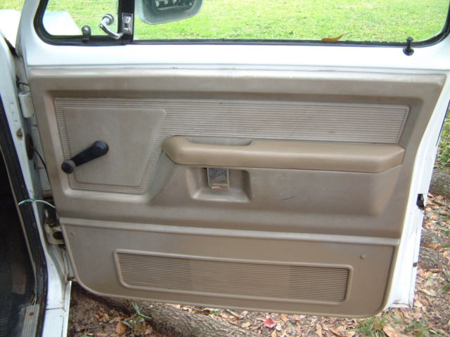 1990 White Dodge 250 Truck Standard Cab Pickup