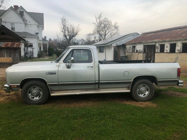 1990 Silver Dodge Ram 2500 Crew Cab Pickup