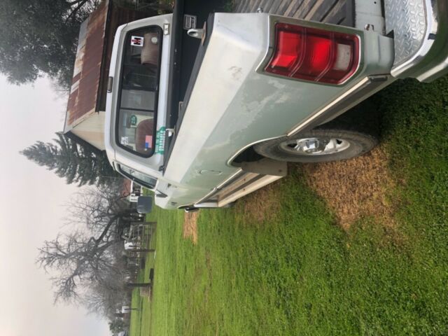 1990 Silver Dodge Ram 2500 Crew Cab Pickup