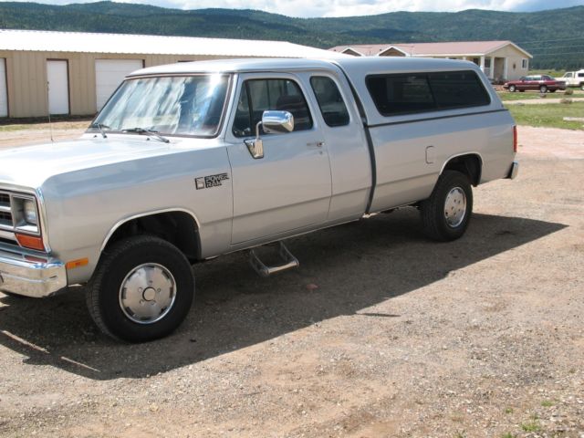 1990 Gray Dodge Other Pickups Extended Cab Pickup