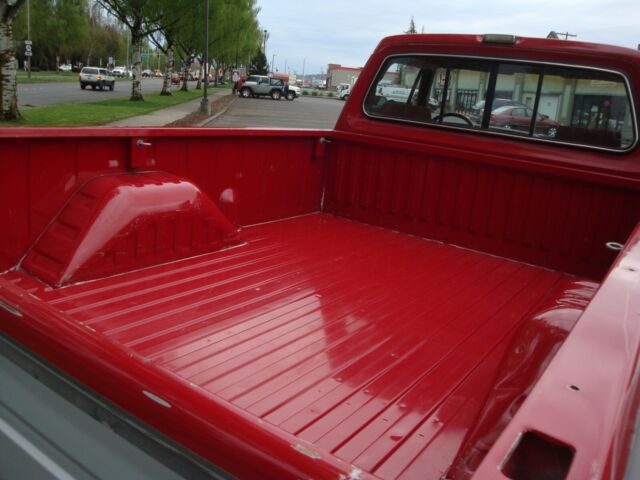 1990 RED/SILVER Dodge Ram 2500 Standard Cab Pickup