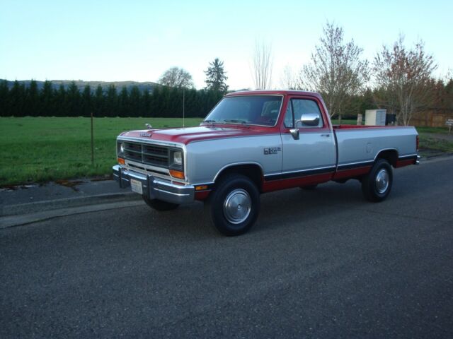 1990 RED/SILVER Dodge Ram 2500 Standard Cab Pickup