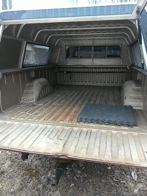 1990 Gold Dodge Other Pickups Extended Cab Pickup