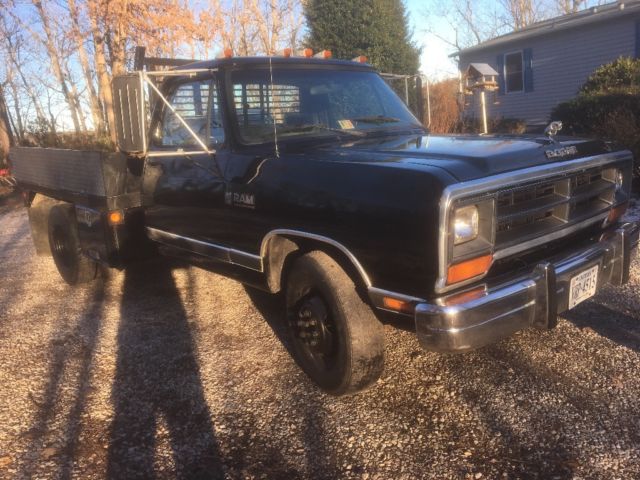 1990 Black Dodge Other Pickups