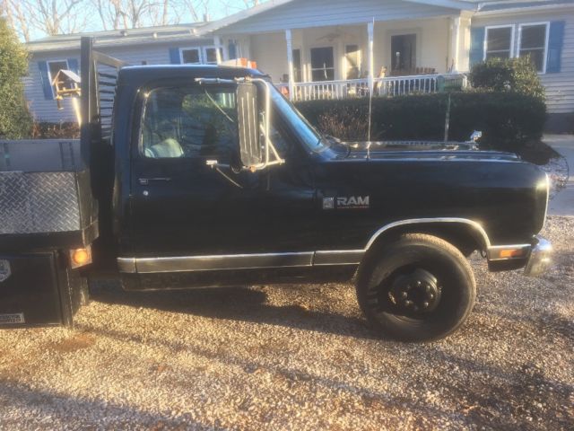 1990 Black Dodge Other Pickups