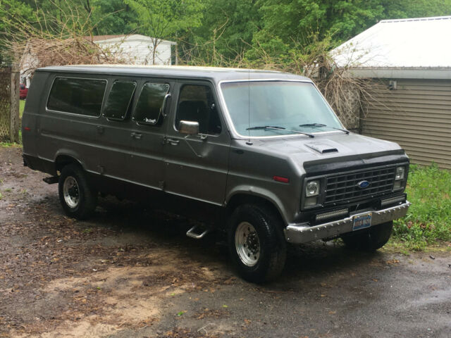 1990 Hammered Grey Ford E-Series Van