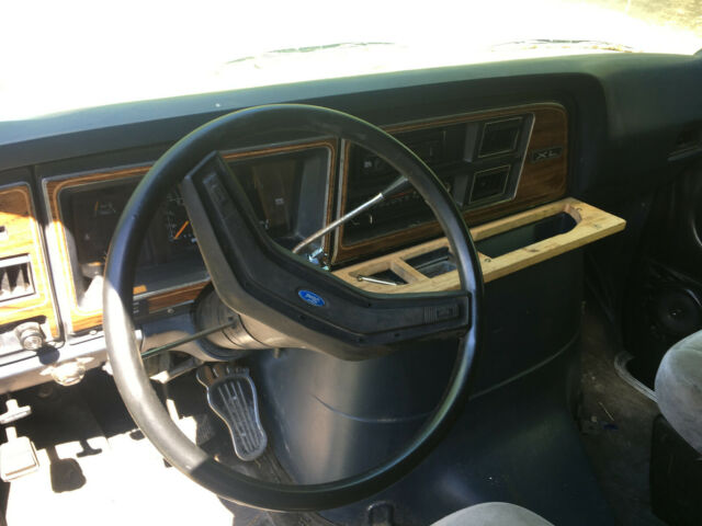 1990 Hammered Grey Ford E-Series Van