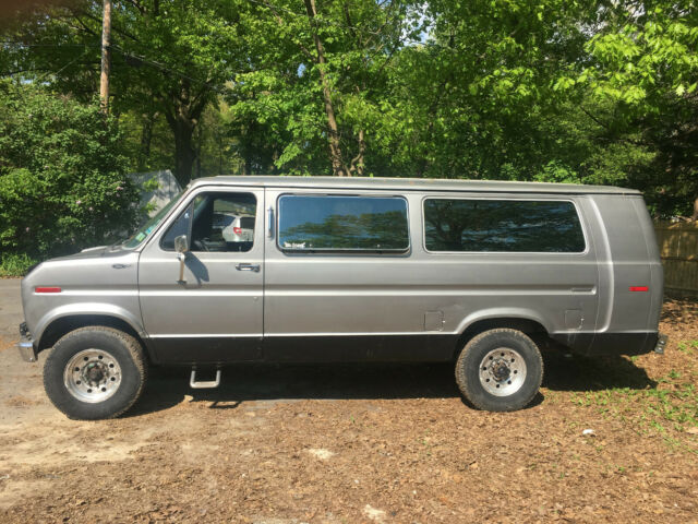 1990 Hammered Grey Ford E-Series Van