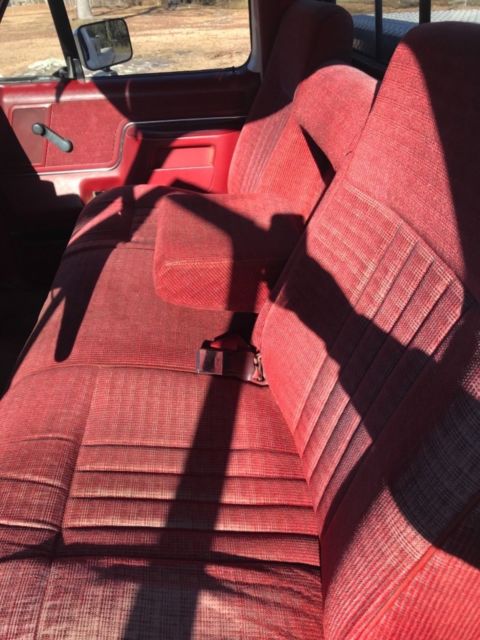 1990 White Ford F-250