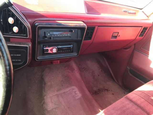 1990 White Ford F-250