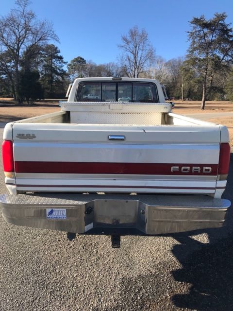 1990 White Ford F-250