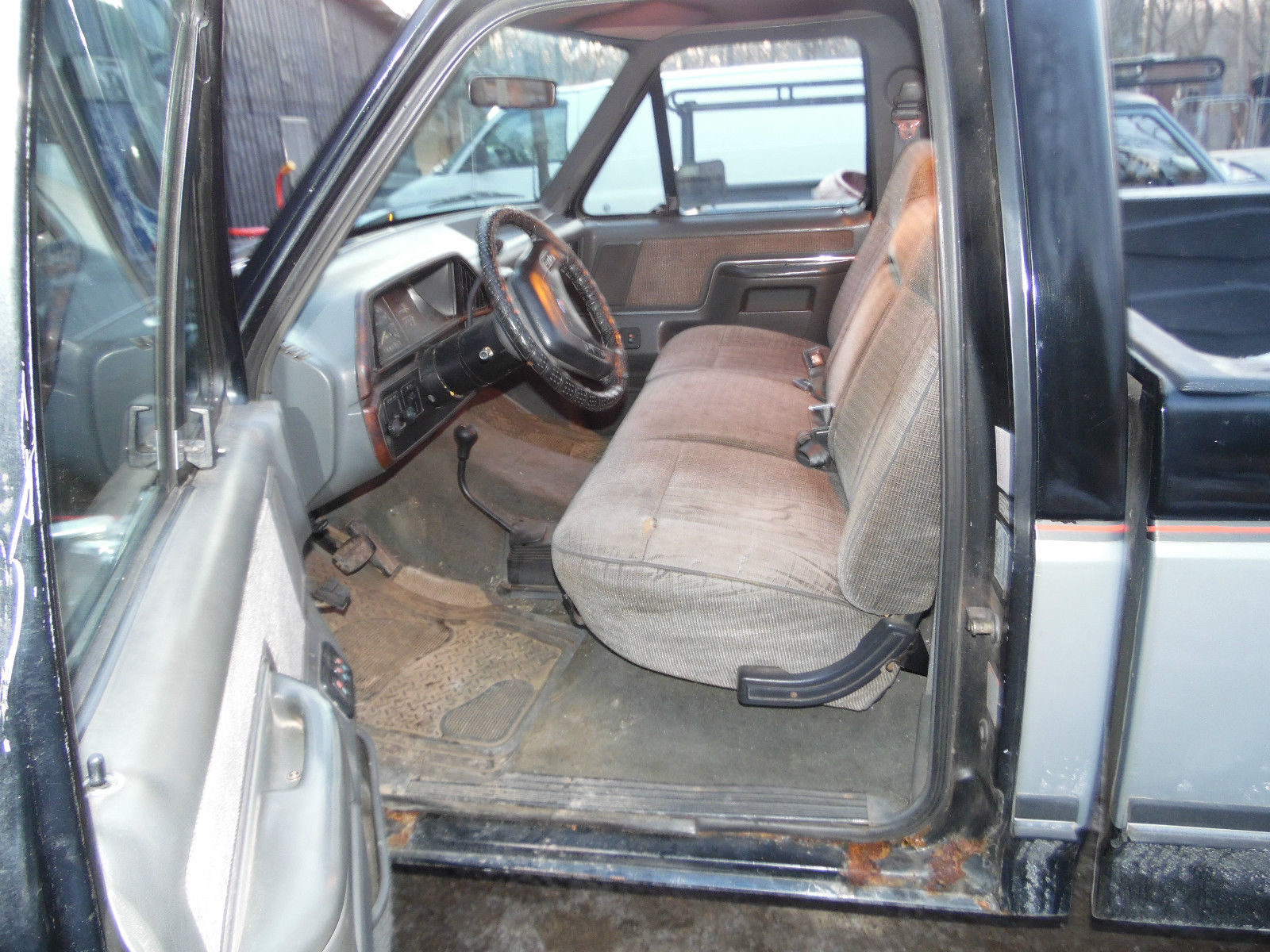 1990 black&-gray Ford F-150 Cab &- Chassis