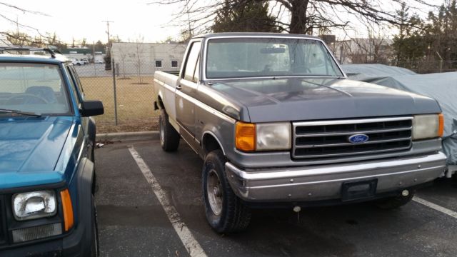1990 Gray Ford F-150 Cab &- Chassis