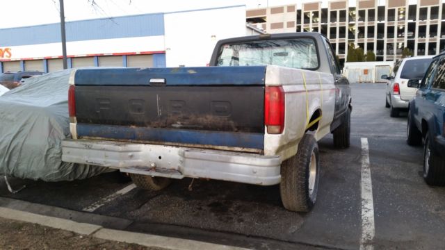 1990 Gray Ford F-150 Cab &- Chassis