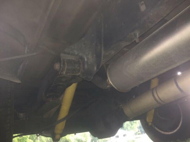 1990 White Ford F-150 Crew Cab Pickup