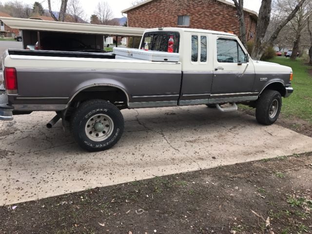 1990 White grey Ford F-250 Extended Cab Pickup