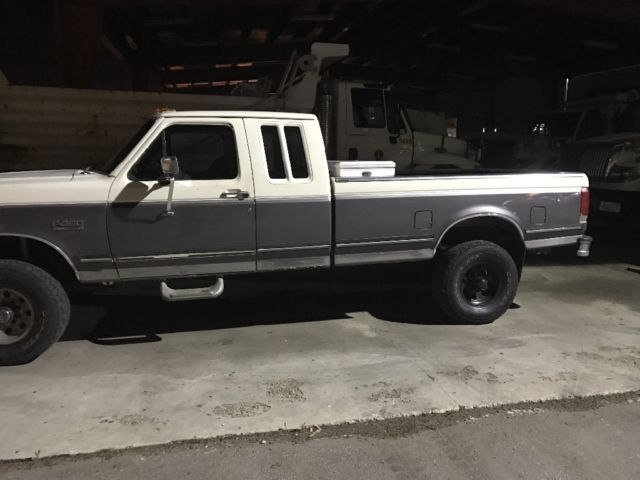 1990 White grey Ford F-250 Extended Cab Pickup