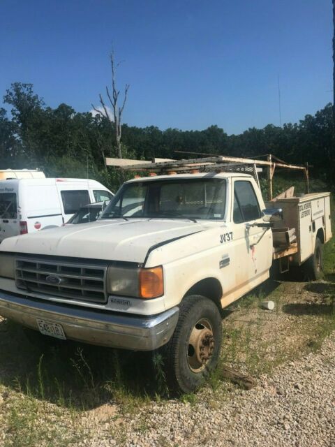 1990 White Ford F-350 Cab & Chassis